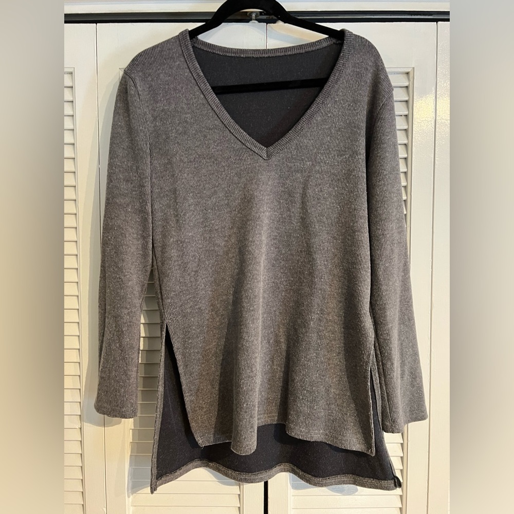 Gray Split Side V Neck Shirt - image 1